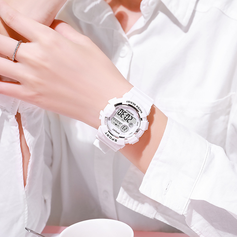 Mode enfants montres lumineux  - Outdoor Sport Smart Watch avis et prix